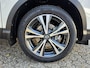 Nissan Qashqai 1.3 DIG-T N-Connecta / Trekhaak / Stoelverwarming / 360 Graden Camera / Apple Carplay & Android Auto / Climate Control / Navigatie /