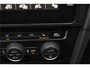 Volkswagen Golf 7.5 1.5 TSI Highline Business R Massage Leder CarPlay 18"