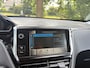 Peugeot 2008 Allure 1.6 VTi 120 pk - Leder - trekhaak - lage kilometerstand!