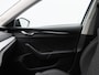 Skoda Octavia Combi 1.4 TSi iV PHEV 218 Pk Sportline Business | Camera | Stoel/Stuur verwarming | Climatronic | Cruise Control | Navigatie | CarPlay | 18 Inch | 94.711 Km !!