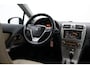 Toyota Avensis 1.8 VVTi Business | Trekhaak | Leder | Navigatie | Cruise Control | Clima | Parkeersensoren achter | Camera | 17 inch | Bluetooth