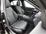 Mercedes-Benz C-klasse 300 e Business Solution Luxury | Winterpakket | Parkeerpakket | Trekhaak | Warmtewerend, donkergetint glas | Panoramaschuifdak | GUARD 360° Plus | 18 inch vijf-dubbelspaaks lichtmetalen velgen |