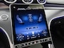 Mercedes-Benz C-klasse 300 e Business Solution Luxury | Winterpakket | Parkeerpakket | Trekhaak | Warmtewerend, donkergetint glas | Panoramaschuifdak | GUARD 360° Plus | 18 inch vijf-dubbelspaaks lichtmetalen velgen |