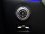 Mercedes-Benz C-klasse 300 e Business Solution Luxury | Winterpakket | Parkeerpakket | Trekhaak | Warmtewerend, donkergetint glas | Panoramaschuifdak | GUARD 360° Plus | 18 inch vijf-dubbelspaaks lichtmetalen velgen |