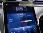 Mercedes-Benz C-klasse 300 e Business Solution Luxury | Winterpakket | Parkeerpakket | Trekhaak | Warmtewerend, donkergetint glas | Panoramaschuifdak | GUARD 360° Plus | 18 inch vijf-dubbelspaaks lichtmetalen velgen |