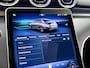 Mercedes-Benz C-klasse 300 e Business Solution Luxury | Winterpakket | Parkeerpakket | Trekhaak | Warmtewerend, donkergetint glas | Panoramaschuifdak | GUARD 360° Plus | 18 inch vijf-dubbelspaaks lichtmetalen velgen |