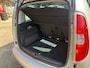 Skoda Roomster Style 1.4-16V 86 pk - APK 06-2027 - ruime auto!