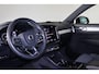Volvo XC40 T5 Recharge Ultimate Bright - Panorama/schuifdak - IntelliSafe Assist - Harman/Kardon audio - Parkeercamera achter - Verwarmde voorstoelen & stuur - Parkeersensoren voor & achter - Elektr. bedienb. voorstoelen met geheugen links - Draadloze tel. lader - Extra getint glas - Inklapbare trekhaak - 19' LMV