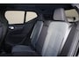 Volvo XC40 T5 Recharge Ultimate Bright - Panorama/schuifdak - IntelliSafe Assist - Harman/Kardon audio - Parkeercamera achter - Verwarmde voorstoelen & stuur - Parkeersensoren voor & achter - Elektr. bedienb. voorstoelen met geheugen links - Draadloze tel. lader - Extra getint glas - Inklapbare trekhaak - 19' LMV