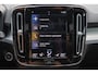 Volvo XC40 T5 Recharge Ultimate Bright - Panorama/schuifdak - IntelliSafe Assist - Harman/Kardon audio - Parkeercamera achter - Verwarmde voorstoelen & stuur - Parkeersensoren voor & achter - Elektr. bedienb. voorstoelen met geheugen links - Draadloze tel. lader - Extra getint glas - Inklapbare trekhaak - 19' LMV