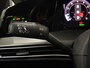 Volkswagen Golf 1.5 eTSI R-Line Edition - ACC - Lane - Camera -
