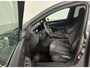 Volkswagen Golf 1.5 eTSI R-Line Edition - ACC - Lane - Camera -