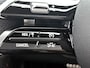 Mercedes-Benz GLB 200 Business Solution AMG 7p. 58 kWh | Premium pakket | Winterpakket | Nightpakket | Trekhaak | Vast panoramadak | 19” vijfspaaks lichtmetalen AMG-velgen | GUARD 360° |