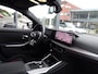 BMW 3-Serie 330e M Sport Pro Comfort Pack BMW Live Cockpit Plus Driving Assistant 18''LM Velgen