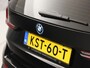 BMW X1 xDrive25e Automaat 245Pk (APPLE CARPLAY, HEAD-UP DISPLAY, 360 CAMERA, GETINT GLAS, LEDER, STOELVERWARMING, ZWARTE HEMEL, NIEUWSTAAT)