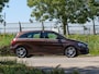 Mercedes-Benz B-klasse 180 Business Solution AMG Upgrade Edition | CAMERA | TREKHAAK | NAVIGATIE |