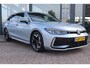Volkswagen Passat Variant 1.5 eTSI R-Line Business | Achteruitrijcamera | Hill hold functie | Keyless start | Achteruitrijcamera | Hill hold functie | Keyless start