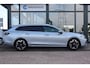 Volkswagen Passat Variant 1.5 eTSI R-Line Business | Achteruitrijcamera | Hill hold functie | Keyless start | Achteruitrijcamera | Hill hold functie | Keyless start