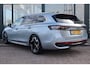 Volkswagen Passat Variant 1.5 eTSI R-Line Business | Achteruitrijcamera | Hill hold functie | Keyless start | Achteruitrijcamera | Hill hold functie | Keyless start