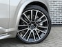 Volvo XC90 2.0 T8 Plug-in hybrid AWD Ultra Dark | SOH:100% | Trekhaak | Actieve Luchtvering | Bowers en Wilkins Audio | Nappa leder met ventilatie | Panoramadak | 22" lichtmetalen velgen | Massage stoelen | Power Seats |