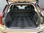Volvo XC90 2.0 T8 Plug-in hybrid AWD Ultra Dark | SOH:100% | Trekhaak | Actieve Luchtvering | Bowers en Wilkins Audio | Nappa leder met ventilatie | Panoramadak | 22" lichtmetalen velgen | Massage stoelen | Power Seats |