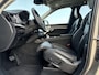 Volvo XC90 2.0 T8 Plug-in hybrid AWD Ultra Dark | SOH:100% | Trekhaak | Actieve Luchtvering | Bowers en Wilkins Audio | Nappa leder met ventilatie | Panoramadak | 22" lichtmetalen velgen | Massage stoelen | Power Seats |