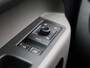 Volkswagen ID. Buzz People Pro 86 kWh LWB 6p. 286PK | Automaat | Airco | Navigatie | Achteruitrijcamera | Stoel Verwarming | Elektrische Schuifdeuren | Adaptive Cruise Control | Parkeersensoren Voor + Achter |