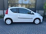 Peugeot 107 1.0-12V Accent 3 deurs | Airco | Centrale vergrendeling | Toerenteller