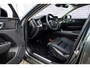 Volvo XC60 2.0 T6 Plug-in hybrid AWD Ultra Dark | Luchtvering | Trekhaak | Head Up Display | Adaptieve Cruise Control | 360 Camera | Donker Glas |