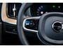 Volvo XC60 2.0 T6 Plug-in hybrid AWD Ultra Dark | Luchtvering | Trekhaak | Head Up Display | Adaptieve Cruise Control | 360 Camera | Donker Glas |
