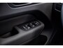 Volvo XC60 2.0 T6 Plug-in hybrid AWD Ultra Dark | Luchtvering | Trekhaak | Head Up Display | Adaptieve Cruise Control | 360 Camera | Donker Glas |