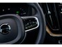 Volvo XC60 2.0 T6 Plug-in hybrid AWD Ultra Dark | Luchtvering | Trekhaak | Head Up Display | Adaptieve Cruise Control | 360 Camera | Donker Glas |