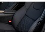 Volvo XC60 2.0 T6 Plug-in hybrid AWD Ultra Dark | Luchtvering | Trekhaak | Head Up Display | Adaptieve Cruise Control | 360 Camera | Donker Glas |