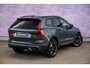 Volvo XC60 2.0 T6 Plug-in hybrid AWD Ultra Dark | Luchtvering | Trekhaak | Head Up Display | Adaptieve Cruise Control | 360 Camera | Donker Glas |
