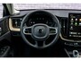 Volvo XC60 2.0 T6 Plug-in hybrid AWD Ultra Dark | Luchtvering | Trekhaak | Head Up Display | Adaptieve Cruise Control | 360 Camera | Donker Glas |