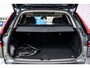 Volvo XC60 2.0 T6 Plug-in hybrid AWD Ultra Dark | Luchtvering | Trekhaak | Head Up Display | Adaptieve Cruise Control | 360 Camera | Donker Glas |