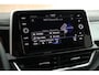Volkswagen T-Roc 1.5 TSI 150pk DSG R-Line Edition Trekhaak Camera Stoelverwarming Massage Virtual Cockpit Navigatie