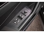 Volkswagen T-Roc 1.5 TSI 150pk DSG R-Line Edition Trekhaak Camera Stoelverwarming Massage Virtual Cockpit Navigatie