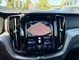 Volvo XC60 2.0 B5 R-Design / Trekhaak / Panoramadak / 360Camera / Head-up / Luchtvering / Keyless / 21'' / B&W / Luxe Leder / Stoelverwarming 4x / Dodehoek / DAB / ACC