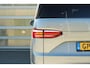 Volkswagen Multivan 1.4 218pk eHybrid L2H1 Life | SoH 96% | Panoramadak | Trekhaak | Adaptive Cruise