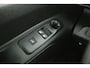Peugeot e-Partner 50 kWh L2 | Snelladen | SOH 98% | Airco | Cruise | Carplay | Navi | Trekhaak | Parkeersens.