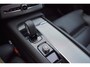 Volvo XC90 2.0 T8 Recharge AWD Ultimate Dark | Pano | Head UP | Luchtvering | Harman Kardon |
