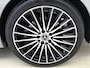 Mercedes-Benz C-klasse 300 e 140 Years Edition | Premium Plus pakket | Nightpakket | Trekhaak | Middenconsole metaalstructuur | GUARD 360° Plus | Panoramaschuifdak | 360° camera | Burmester® 3D surround sound system | 19" multispaaks lichtmetalen AMG-velgen |
