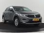 Volkswagen T-Roc 1.5 TSI Sport | Stoelverwarming | Adaptive cruise | Navigatie | Bluetooth | Camera | Park assist | Climate controle | Lane assist | Trekhaak