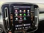 Volvo XC40 2.0 B4 Plus Black Edition | Panoramadak | Keyless Entry | Trekhaak | 360 camera | Stoelverwarming |