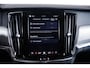Volvo V90 2.0 T6 Plug-in hybrid AWD Plus Dark Trekhaak - Adaptieve Cruise Control - Harman Kardon - Stoelverwarming voor/achter - Full-LED Active High Beam koplampen - Pilot Assist -