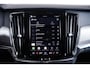 Volvo V90 2.0 T6 Plug-in hybrid AWD Plus Dark Trekhaak - Adaptieve Cruise Control - Harman Kardon - Stoelverwarming voor/achter - Full-LED Active High Beam koplampen - Pilot Assist -