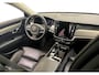 Volvo V90 2.0 T6 Plug-in hybrid AWD Plus Dark Trekhaak - Adaptieve Cruise Control - Harman Kardon - Stoelverwarming voor/achter - Full-LED Active High Beam koplampen - Pilot Assist -