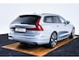 Volvo V90 2.0 T6 Plug-in hybrid AWD Plus Dark Trekhaak - Adaptieve Cruise Control - Harman Kardon - Stoelverwarming voor/achter - Full-LED Active High Beam koplampen - Pilot Assist -