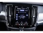 Volvo V90 2.0 T6 Plug-in hybrid AWD Plus Dark Trekhaak - Adaptieve Cruise Control - Harman Kardon - Stoelverwarming voor/achter - Full-LED Active High Beam koplampen - Pilot Assist -